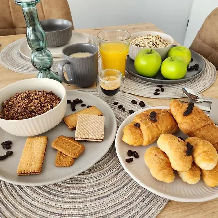 Apartman Large With 5 Bedrooms Near Munich