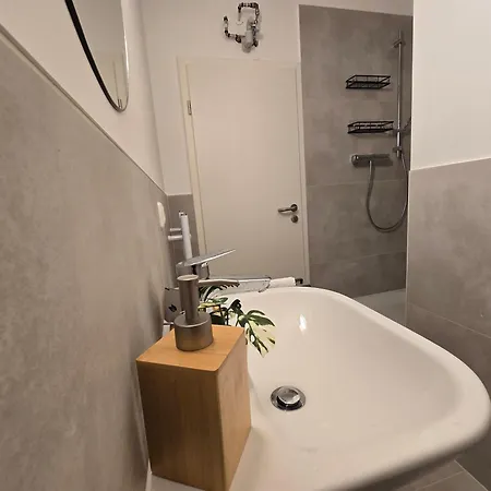 Large With 5 Bedrooms Near Munich * Grasbrunn