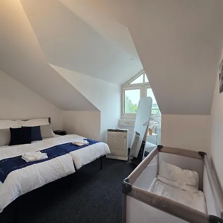 Apartament Large With 5 Bedrooms Near Munich