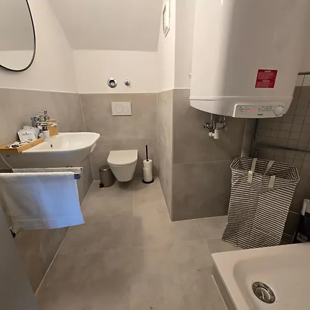 Apartament Large With 5 Bedrooms Near Munich *